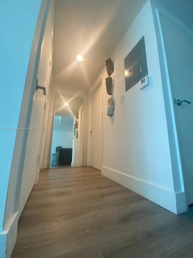 Building Photo - 55 SE 6th St