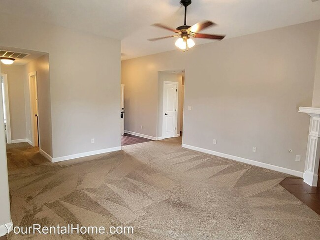 Building Photo - 82 Grove Hill Ln