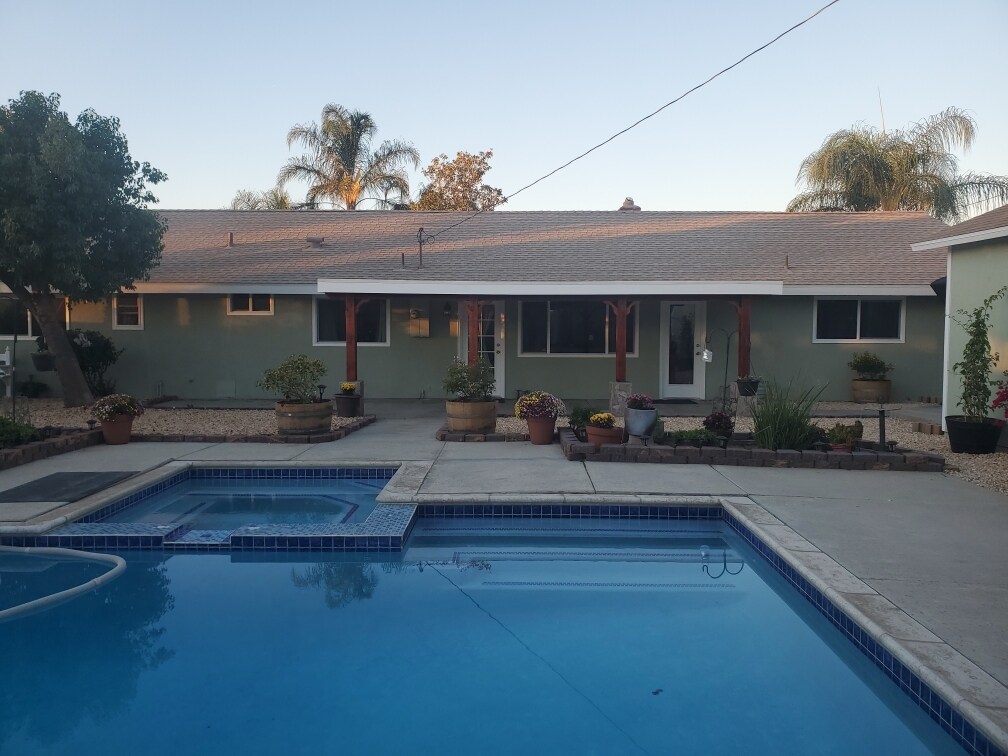 Building Photo - 30161 Westbrook Dr