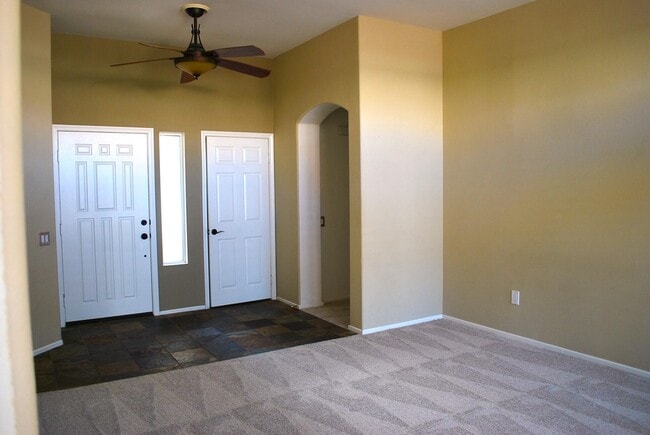 Building Photo - 78900 Champagne Ln