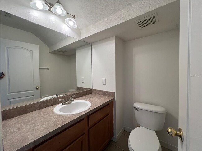 Building Photo - 554 Hiawatha Palm Pl