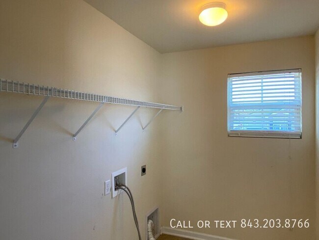 Building Photo - 609 Abingdon Ln