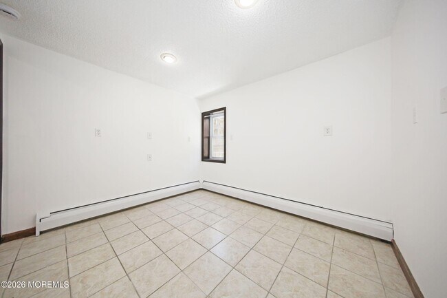 Building Photo - 60 Mathews St