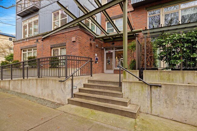 Building Photo - Top-Floor Studio with Stunning Views in Capitol Hill