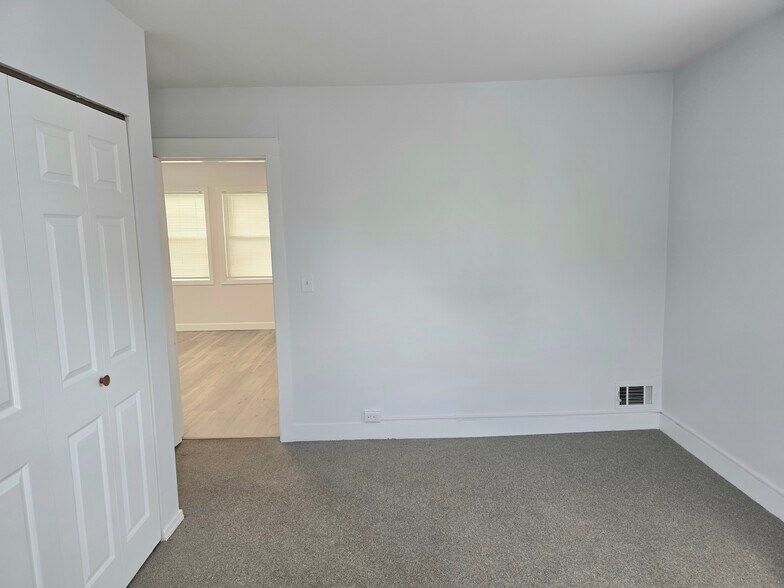 Building Photo - 503 South St