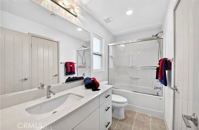 Building Photo - 809 Anaheim Blvd