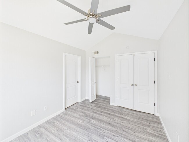 Building Photo - 8055 Cambridge St