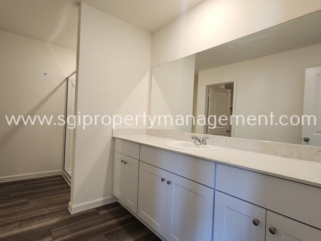 Building Photo - 1621 White Fir Ln