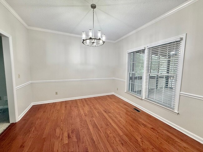 Building Photo - **OFFERING WAIVED APPLICATION FEES & $200 ...