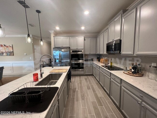 Building Photo - 7592 Rock Brook Dr