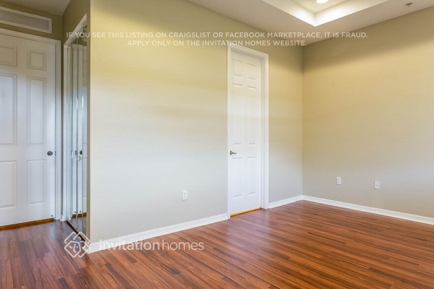 Building Photo - 1382 Vía De Pepi