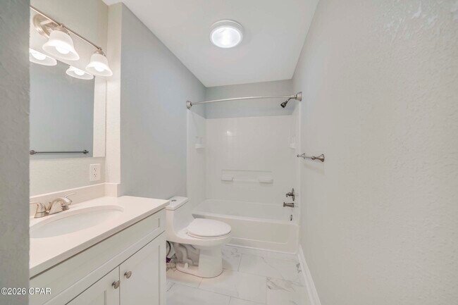 Building Photo - 234 Marlin Cir