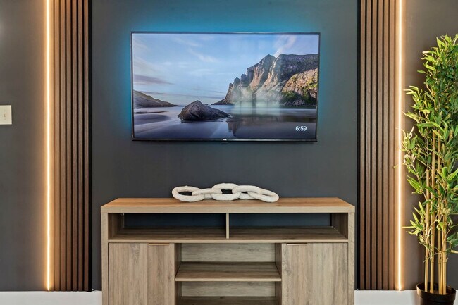 Building Photo - 111-23 N 15th St