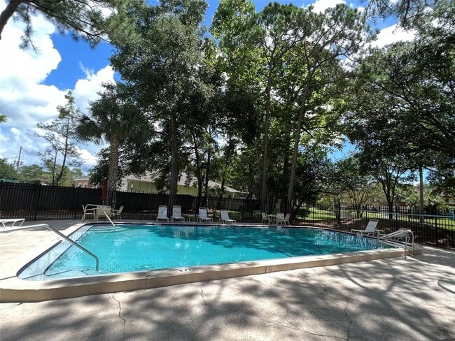 Building Photo - 2650 Countryside Blvd