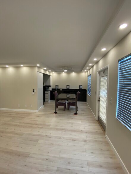 Building Photo - 4048 Exeter C