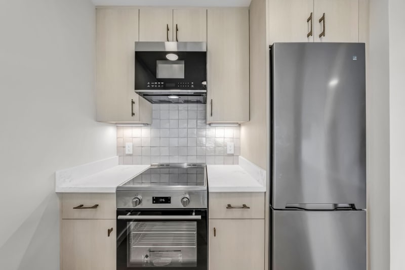 Building Photo - 232 Eden Roc Dr