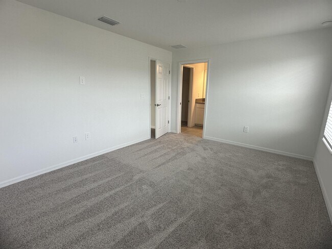 Building Photo - 1833 Cockpit Ln