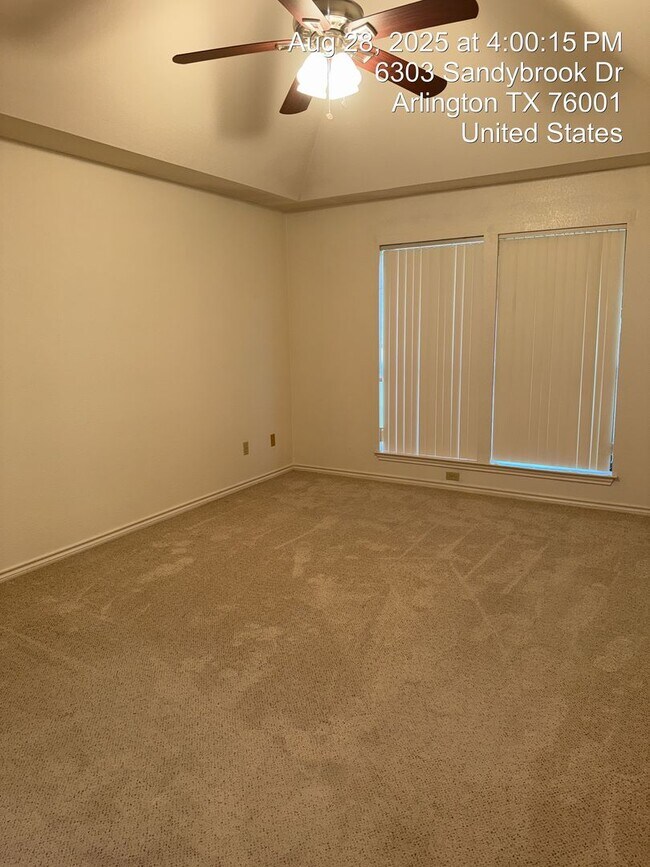 Building Photo - 6303 Sandybrook Dr