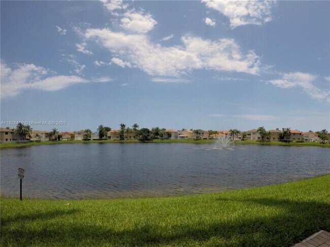 Building Photo - 1145 Yellowheart Way