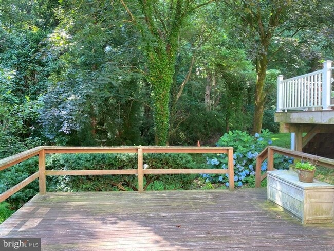 Building Photo - 49 Helios Ct