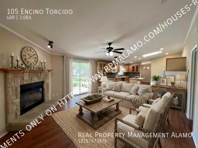 Building Photo - 105 Encino Torcido