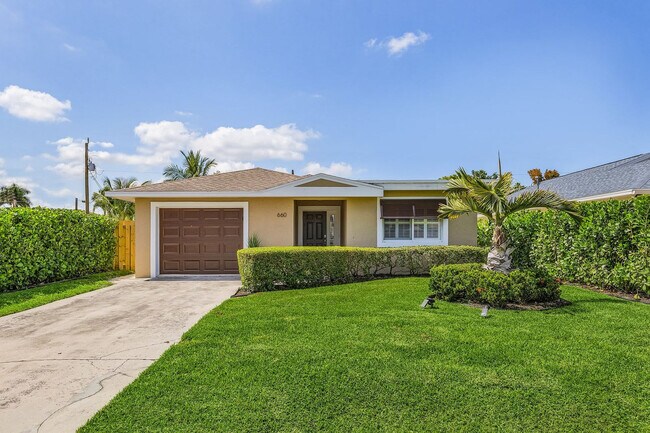 Building Photo - 660 100th Ave N