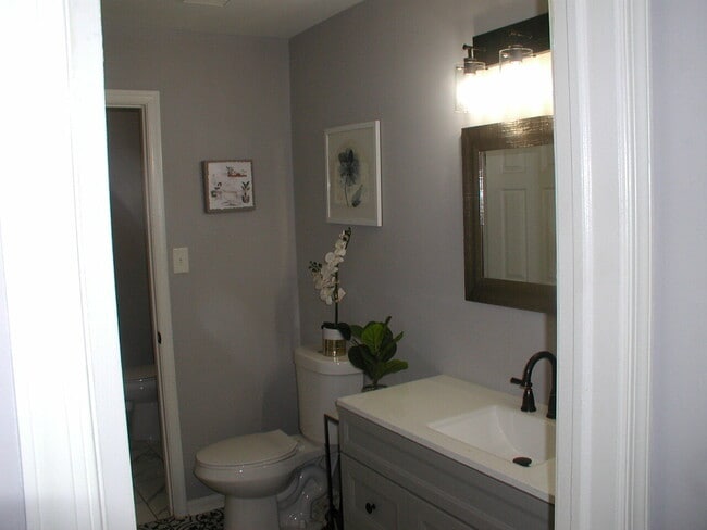 Building Photo - Villages at Berkley - Two bedroom two bath...