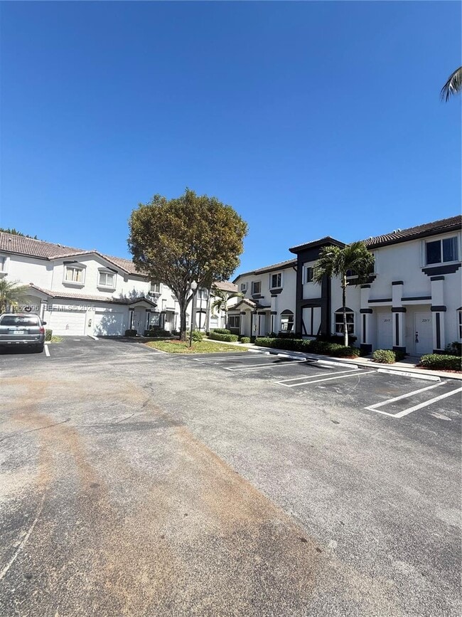 Building Photo - 2223 SE 23rd Ave