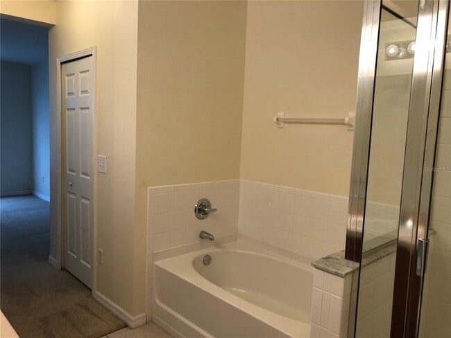 Building Photo - 9817 Carlsdale Dr