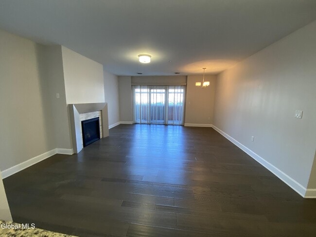 Building Photo - 2 West Ave