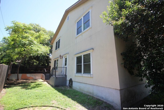Building Photo - 307 Ridgemont Ave