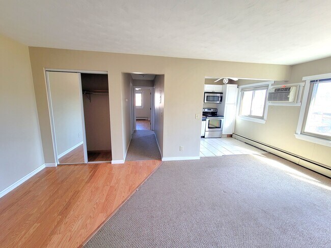 Building Photo - 1532 Randolph Ave