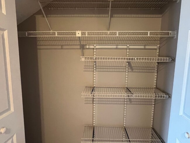 Building Photo - MARINERS POINTE CONDOS     -   HOA