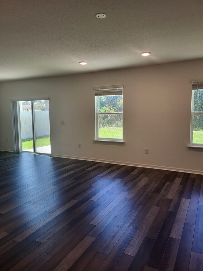 Building Photo - 2816 Westwood Ave