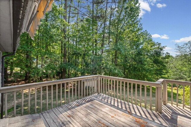 Building Photo - 195 Cross Brook Dr