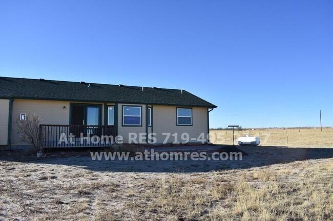 Building Photo - 8815 Elbert Rd Peyton CO 80831