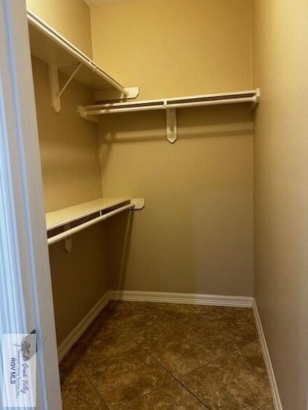 Building Photo - 6654 Pino Azul Dr