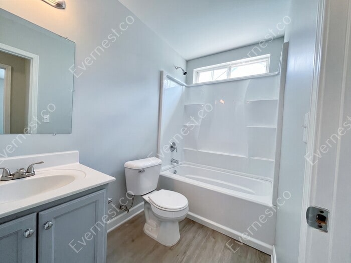 Building Photo - 5121 Magnasco Ln