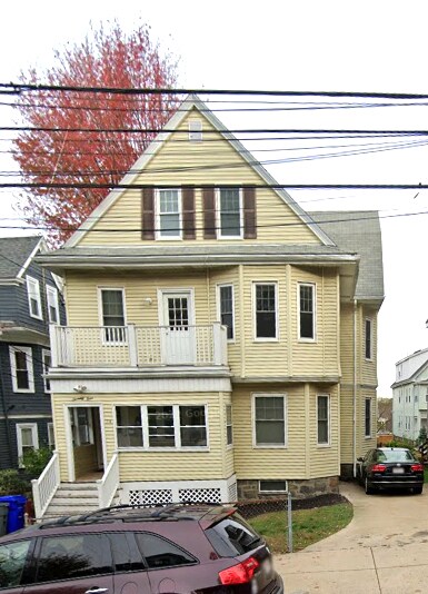 Building Photo - 74 Brooks St