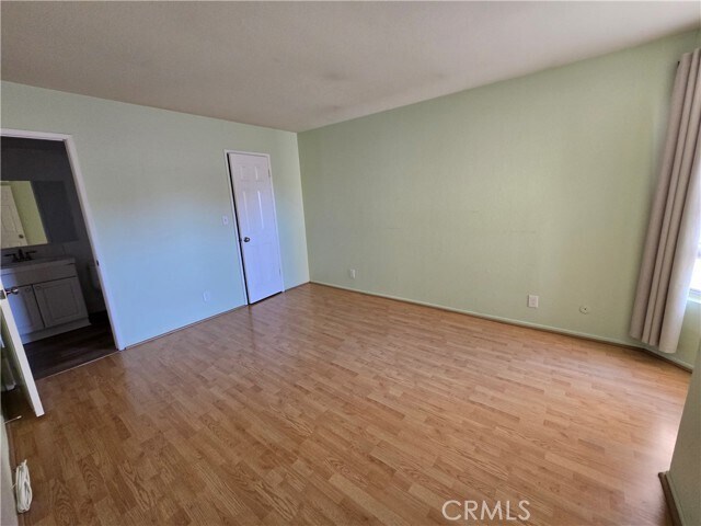 Building Photo - 7641 Reseda Blvd
