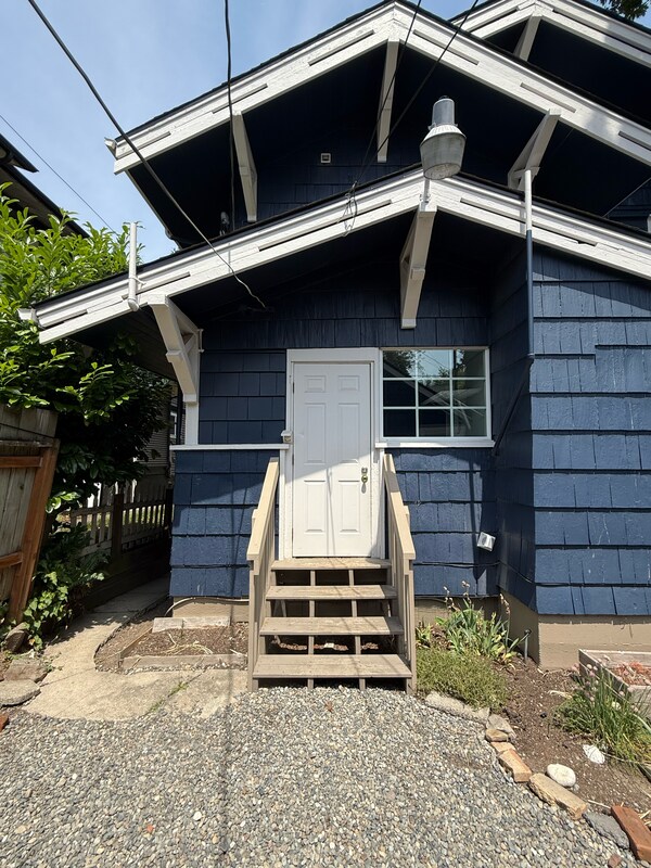 Building Photo - 2906 N 21st St