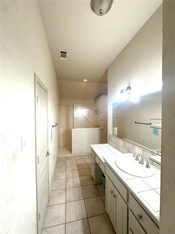 Building Photo - 1105 Shadybrook Ln