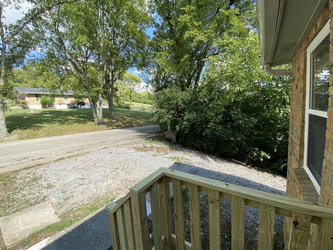 Building Photo - 3223 Alpine Ave