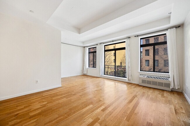 Building Photo - 416 E 117th St