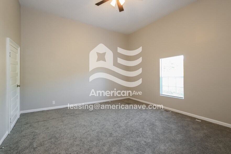 Building Photo - 756 Holt St