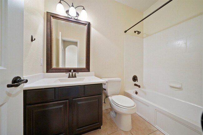Building Photo - 126 Springshed Pl