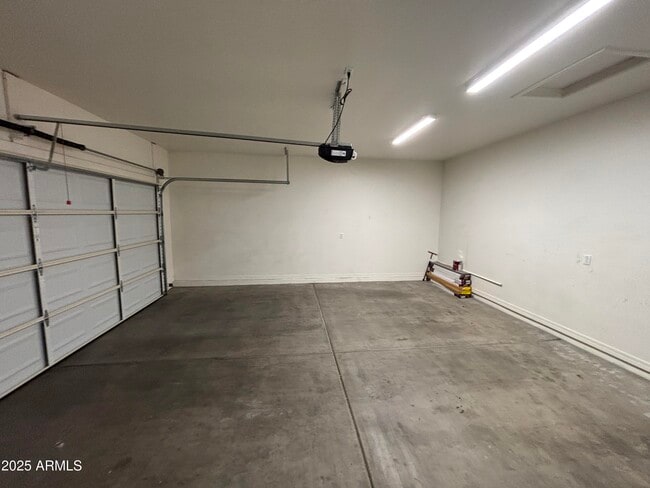 Building Photo - 1707 Arroyo Seco