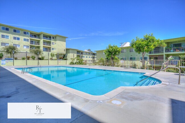 Building Photo - Spacious 2-Bedroom, 2-Bathroom Unit in Prime Monterey Park