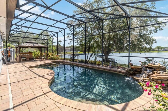 Building Photo - 12134 Shadowbrook Ln