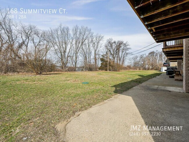 Building Photo - 168 Summit View Ct